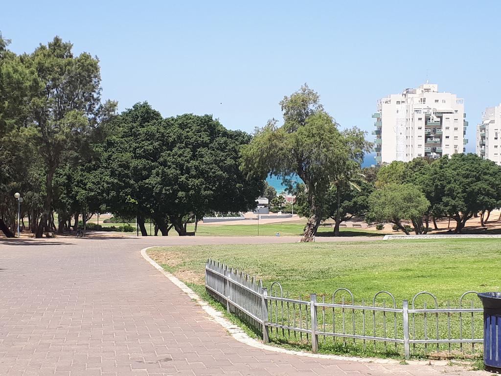 Shave Tsion Apartment In The Center Ashdod Extérieur photo